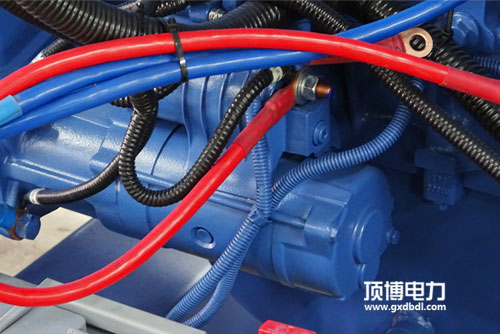 帕金斯發(fā)電機組機油里有水？高手的3種方法處理！