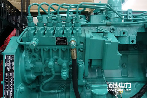一臺(tái)400kW柴油發(fā)電機(jī)組在正常工作中，油底殼內(nèi)進(jìn)水竟然是這個(gè)原因！